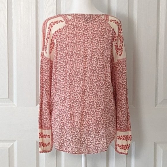LUCKY BRAND Women's Pull-on Long Sleeve Top Blouse Size M Red White Print - Picture 2 of 6